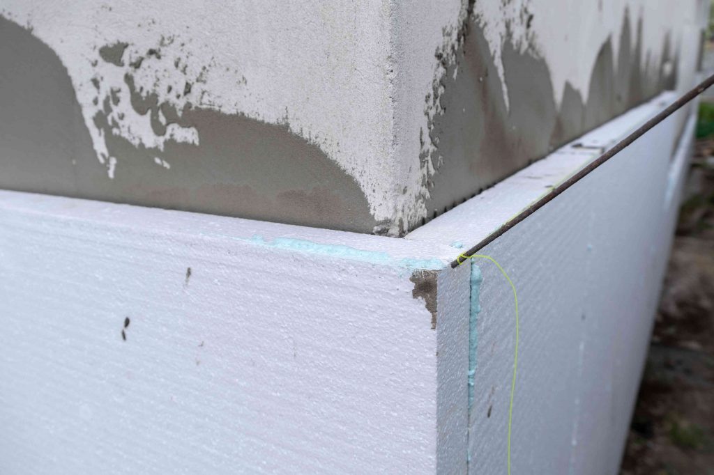 installation-styrofoam-insulation-sheets-house-facade-wall-thermal-protection-(4)_optimized